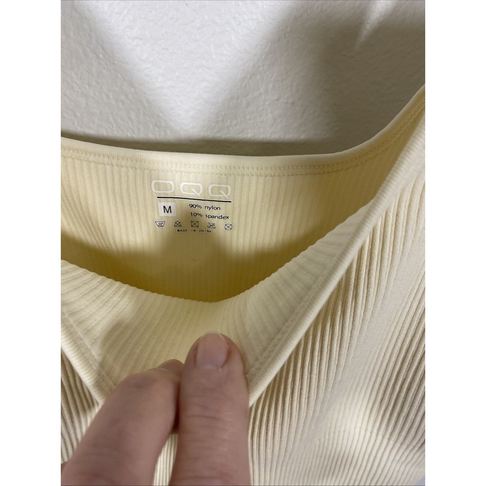 OQQ Bodysuit Med Cream Women's Stretch‎ X1 - Picture 2 of 4